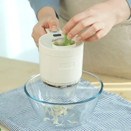 4in1 비슈마이 고기 야채 슬라이서 이유식초퍼 무선 마늘다지기 멀티슬라이서 만능다지기 푸드 프로세서, 1개, 아이보리