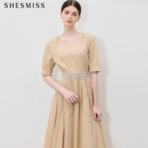 쉬즈미스 쉬즈미스(SHESMISS)  고감도 브이넥 밴딩 원피스 (택가격 368000원)